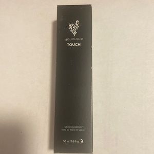Younique Touch Spray Foundation in the shade Linen